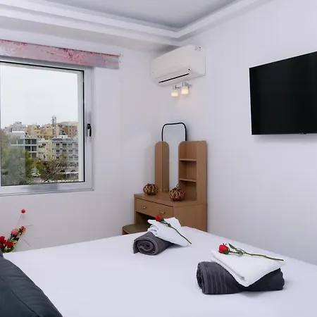 Luxury View Apartment *
